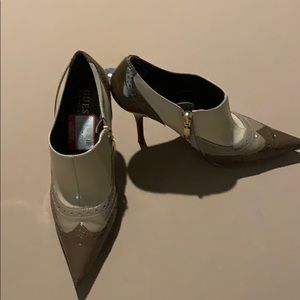 COPY - Tan and Brown Pointed Toe Heels